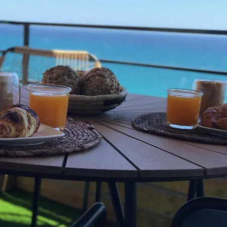 Panoramic Sea View Apartment